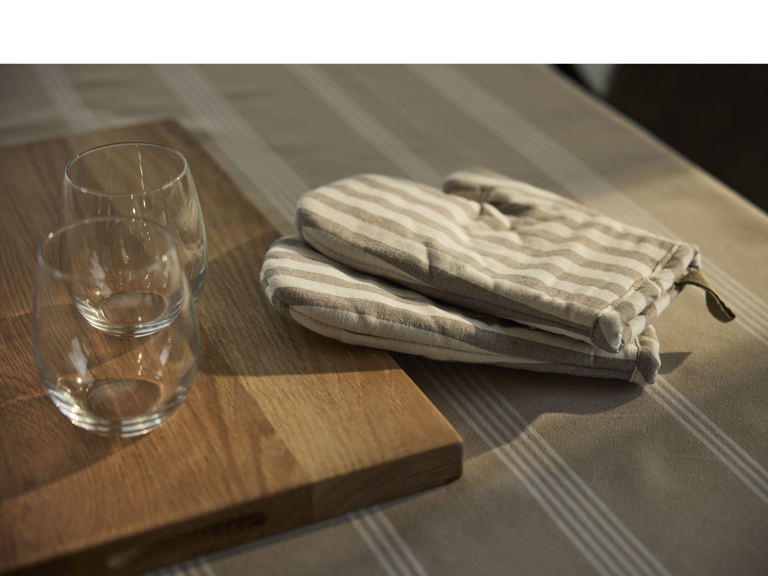 Mini ovnshanske 19x23 Harmony Taupe