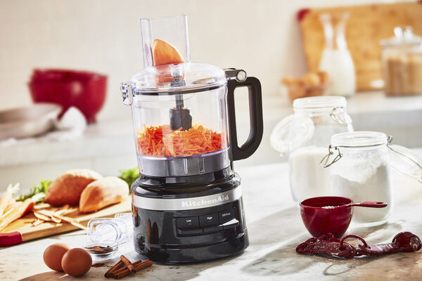 7 Cup foodprocessor matt sort 1,7 liter L19,5cm B1