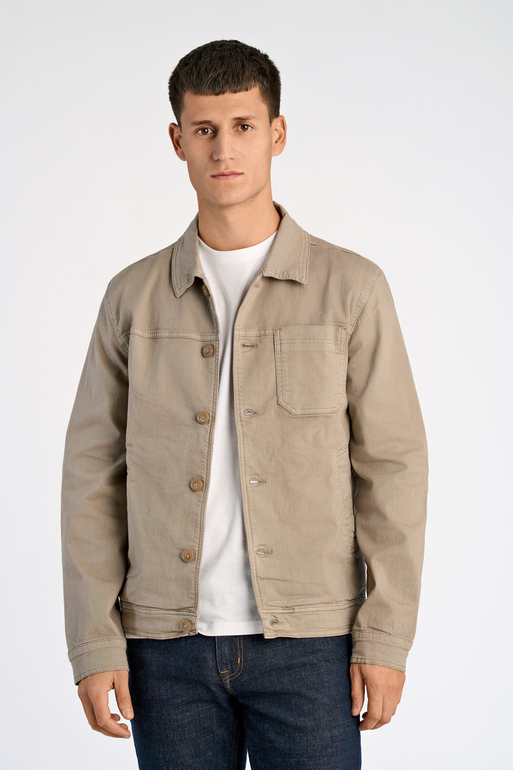 Cropped length overshirt