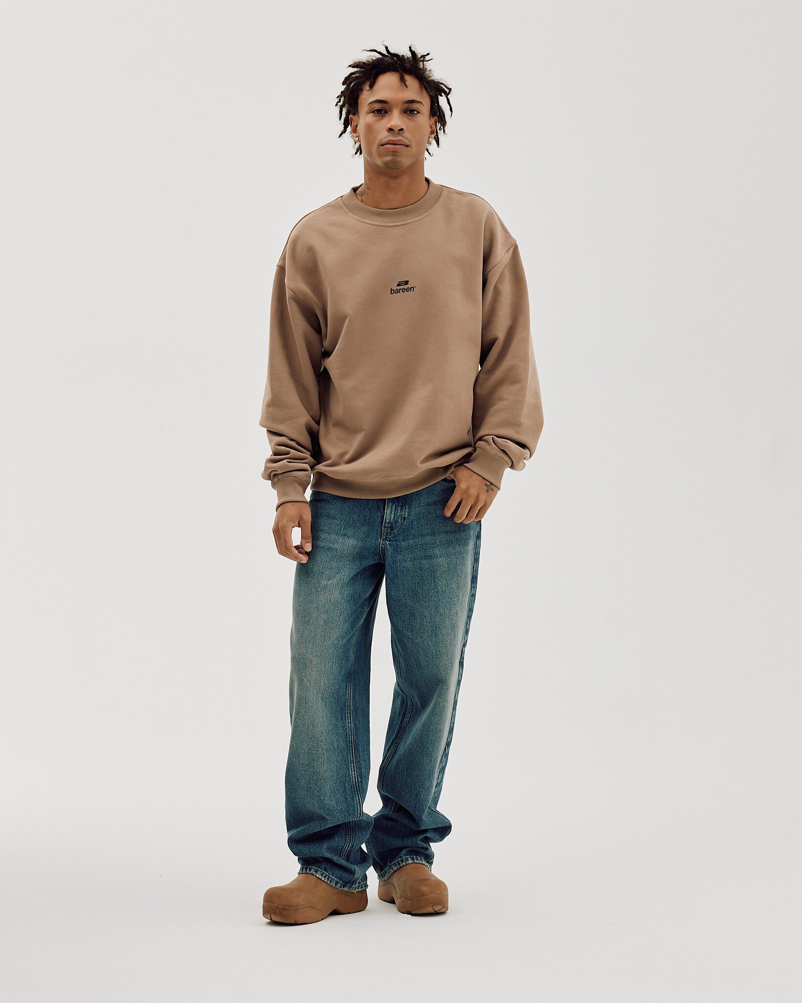 Oversized Crewneck Logo
