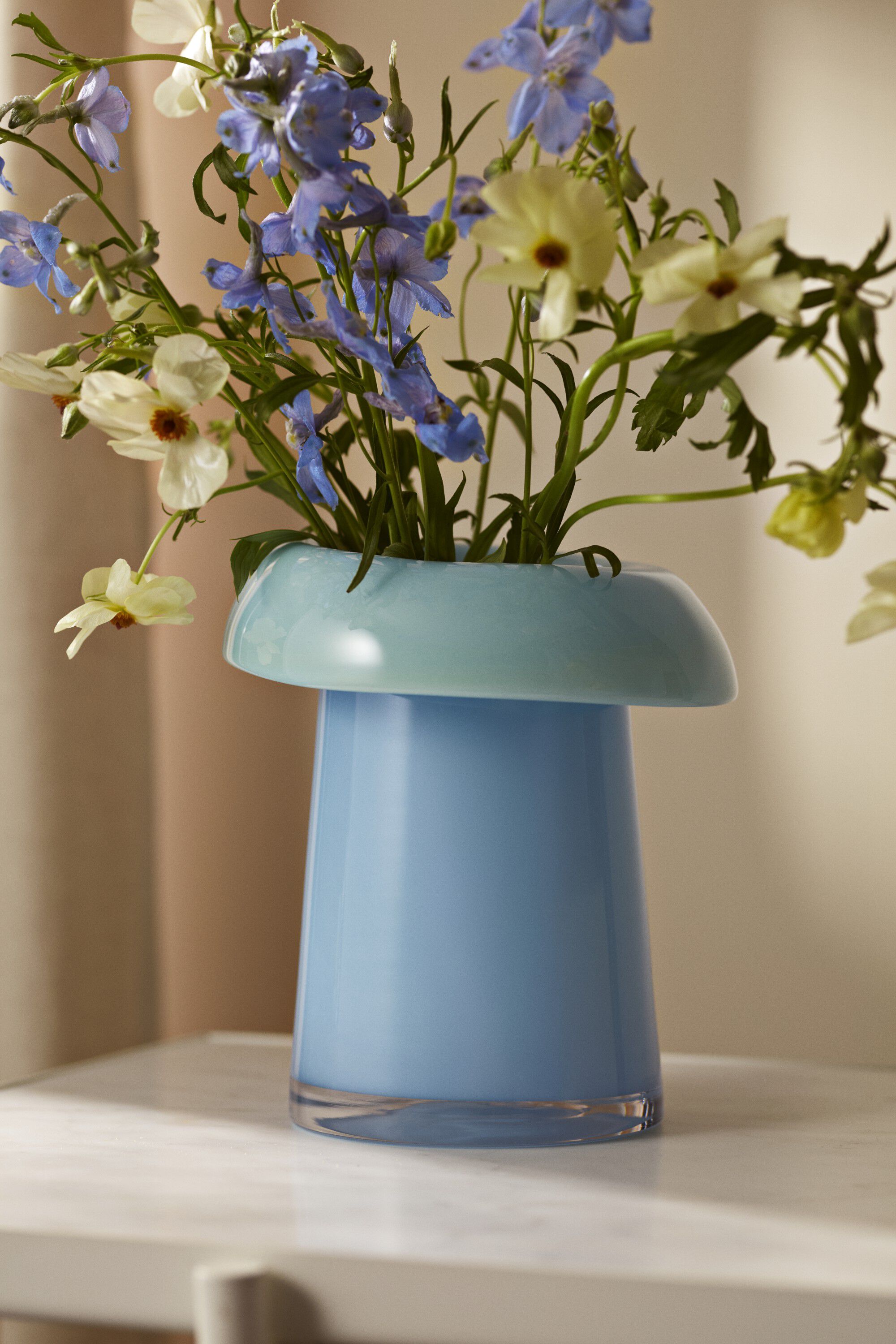 Soma Vase H22. 5 cm lysebl&aring;/aqua