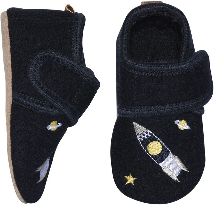 Space wool slippers