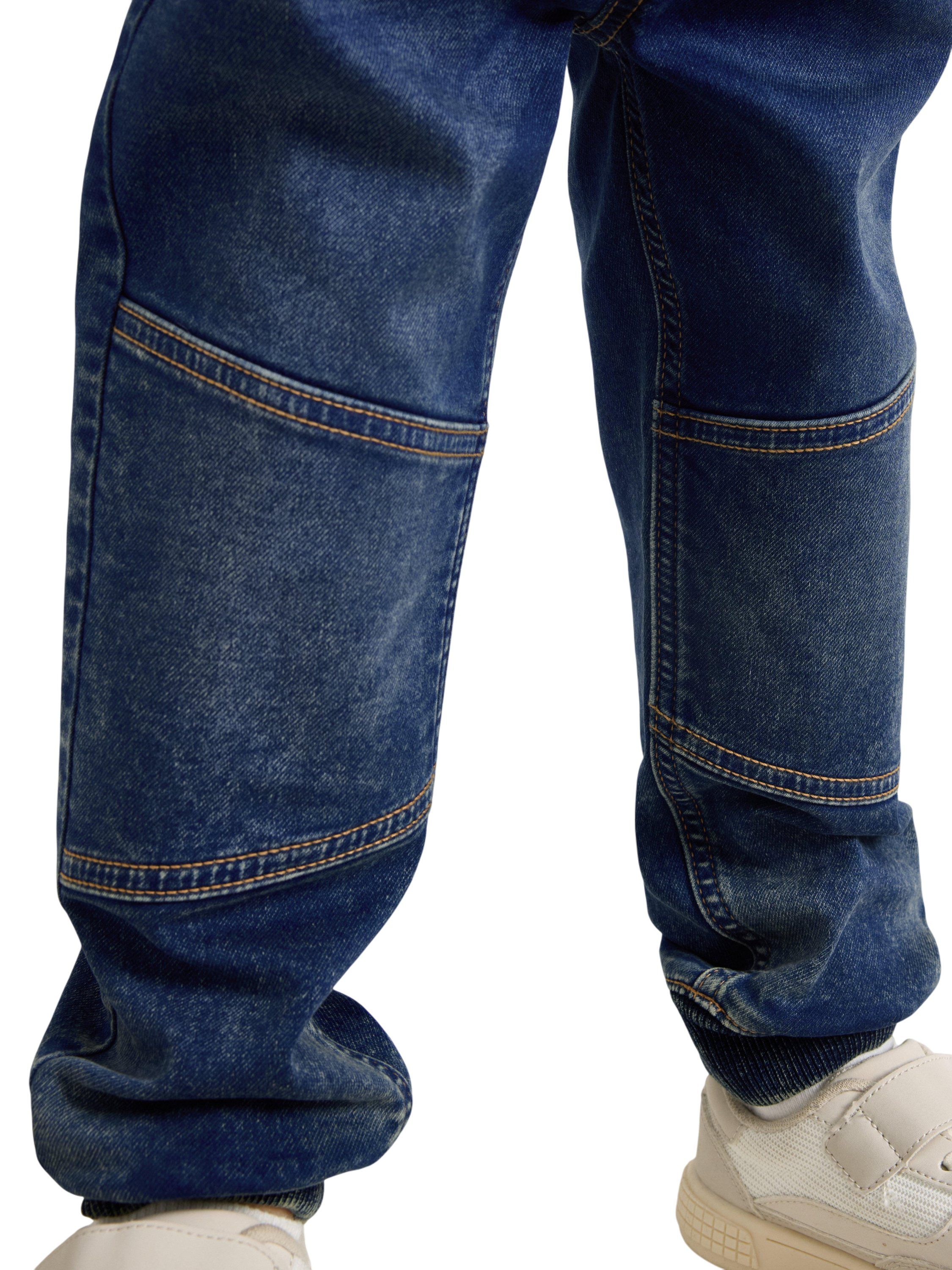 Comfy and stretchy pull-up jeans in