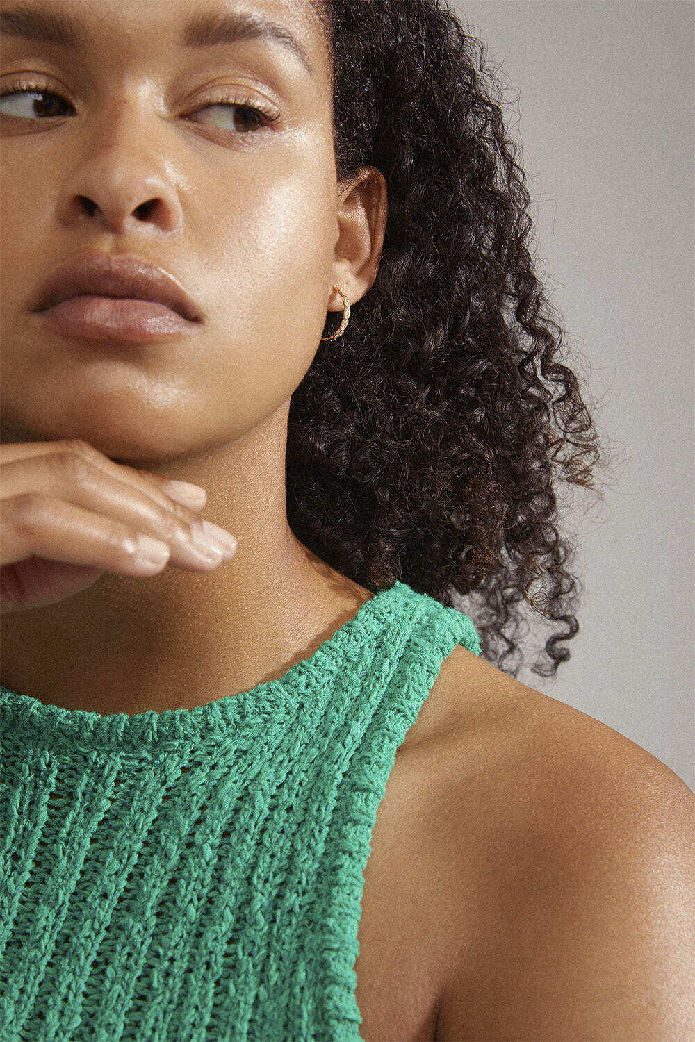 EZO twirled crystal hoops gold-plated