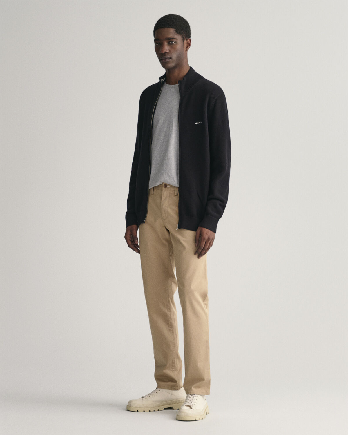 SLIM TWILL CHINOS