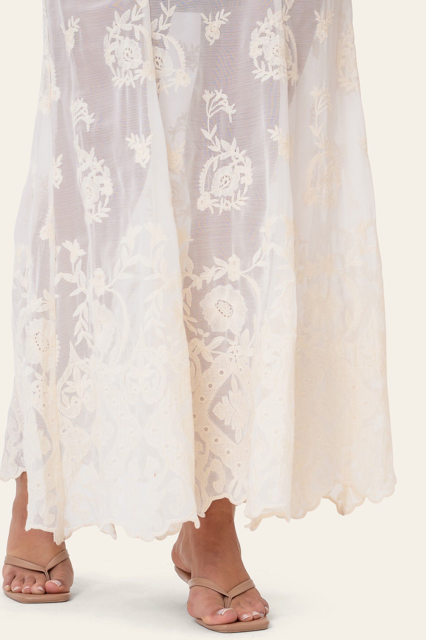 EllinorIC Lace Maxi Skirt