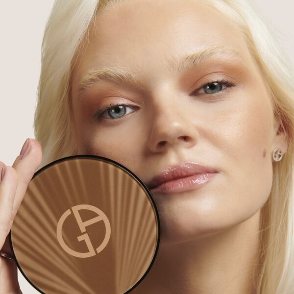 LUMINOUS SILK BRONZER