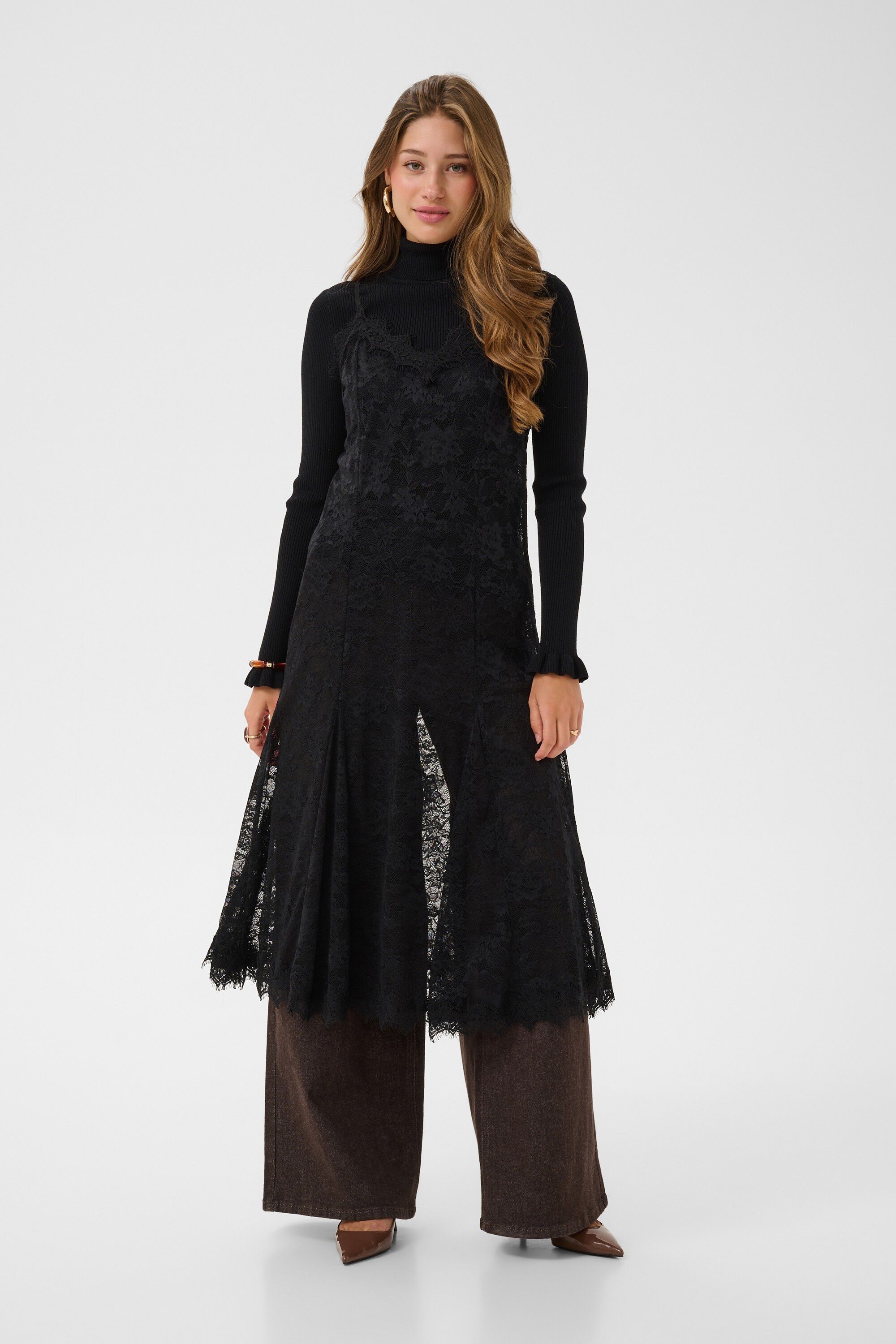 CRSanne Slipover Lace Dress