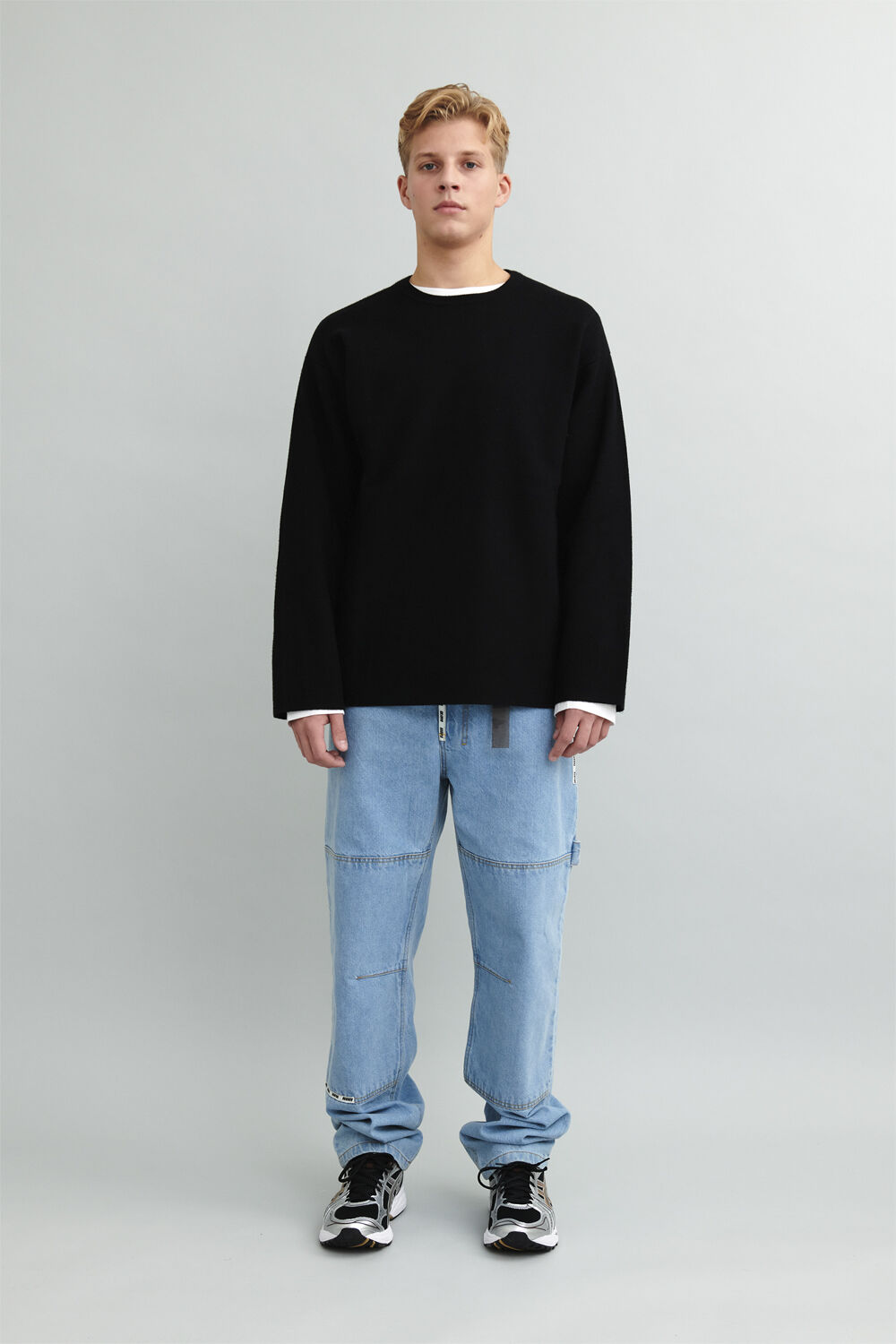Excursion'' Elbow Slit C-neck Knit