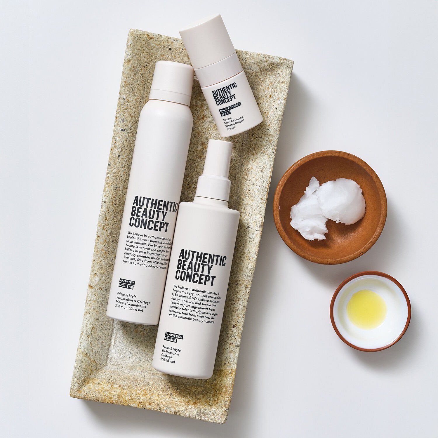 Nude Powder Spray - Fin, volumengivende pudder med bl&oslash;d effekt