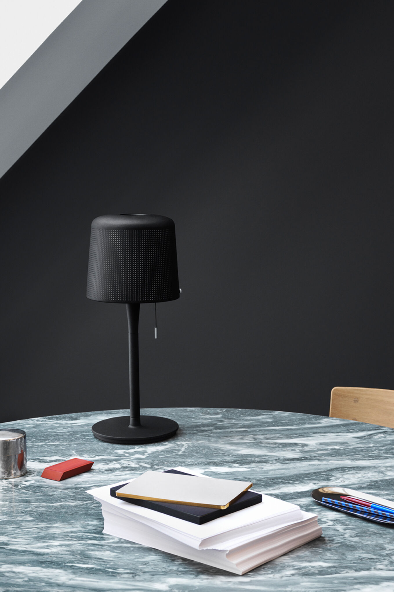 Vipp530 table lamp