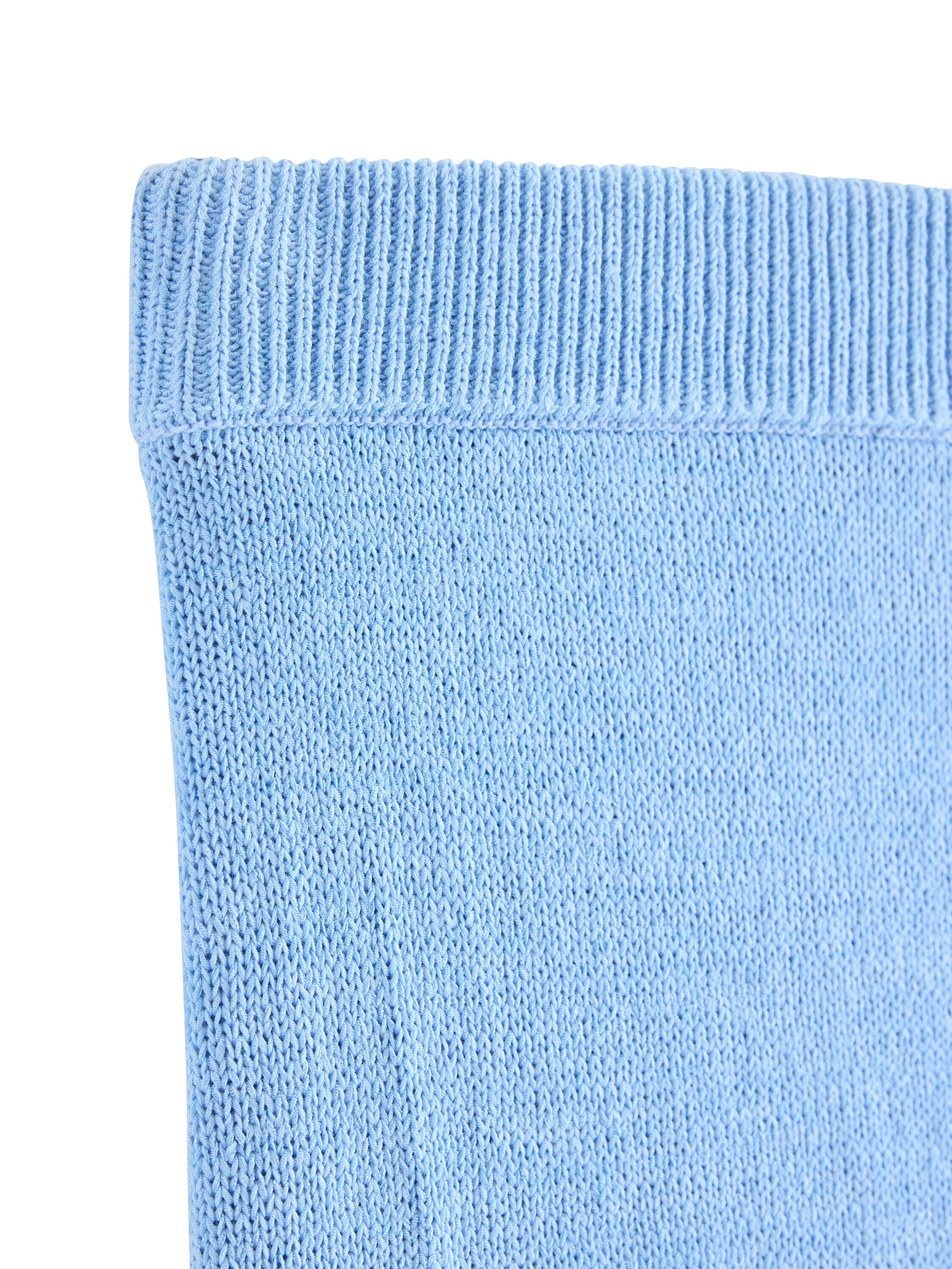 Mykt, strikket midiskj&oslash;rt med behag