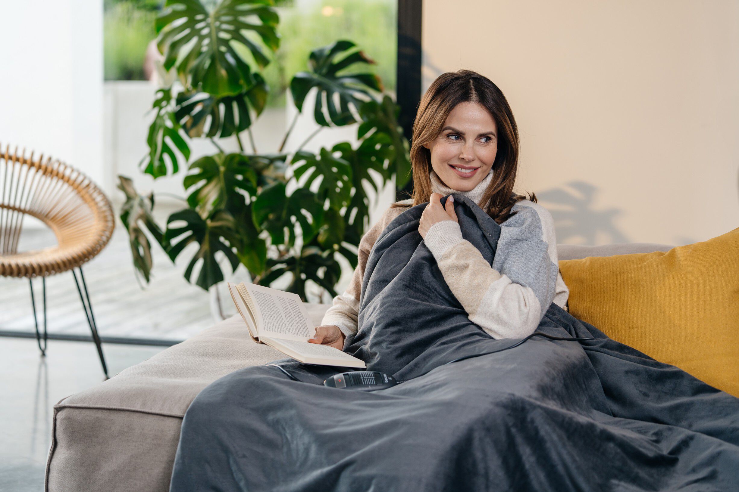 Varmeteppe i hvitt 150 cm x 130 cm PR-HD01R