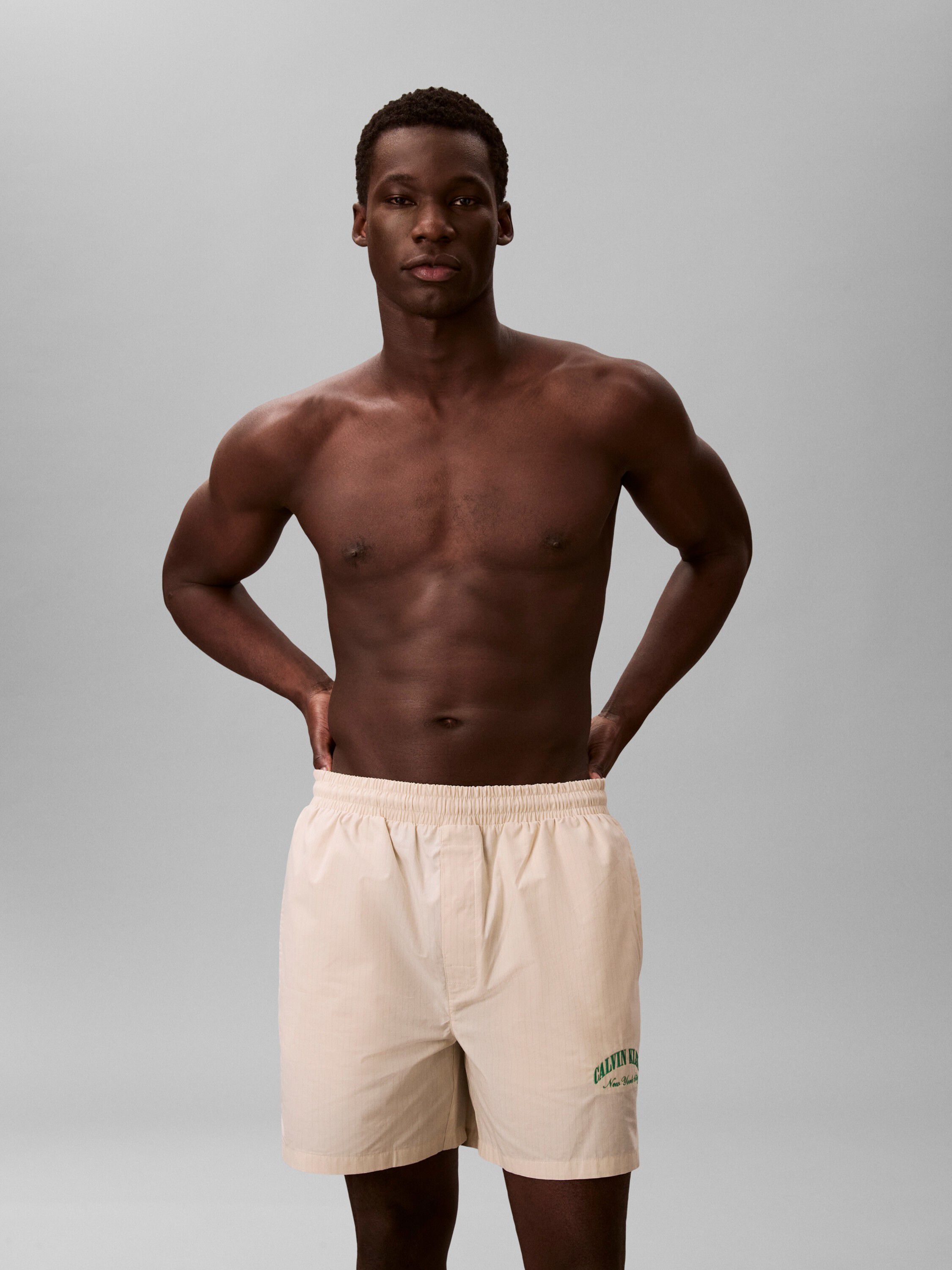 HERITAGE CREST SLEEP SHORT