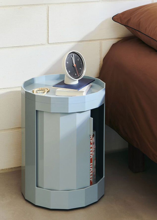 Facet Cabinet incl. feet and castor