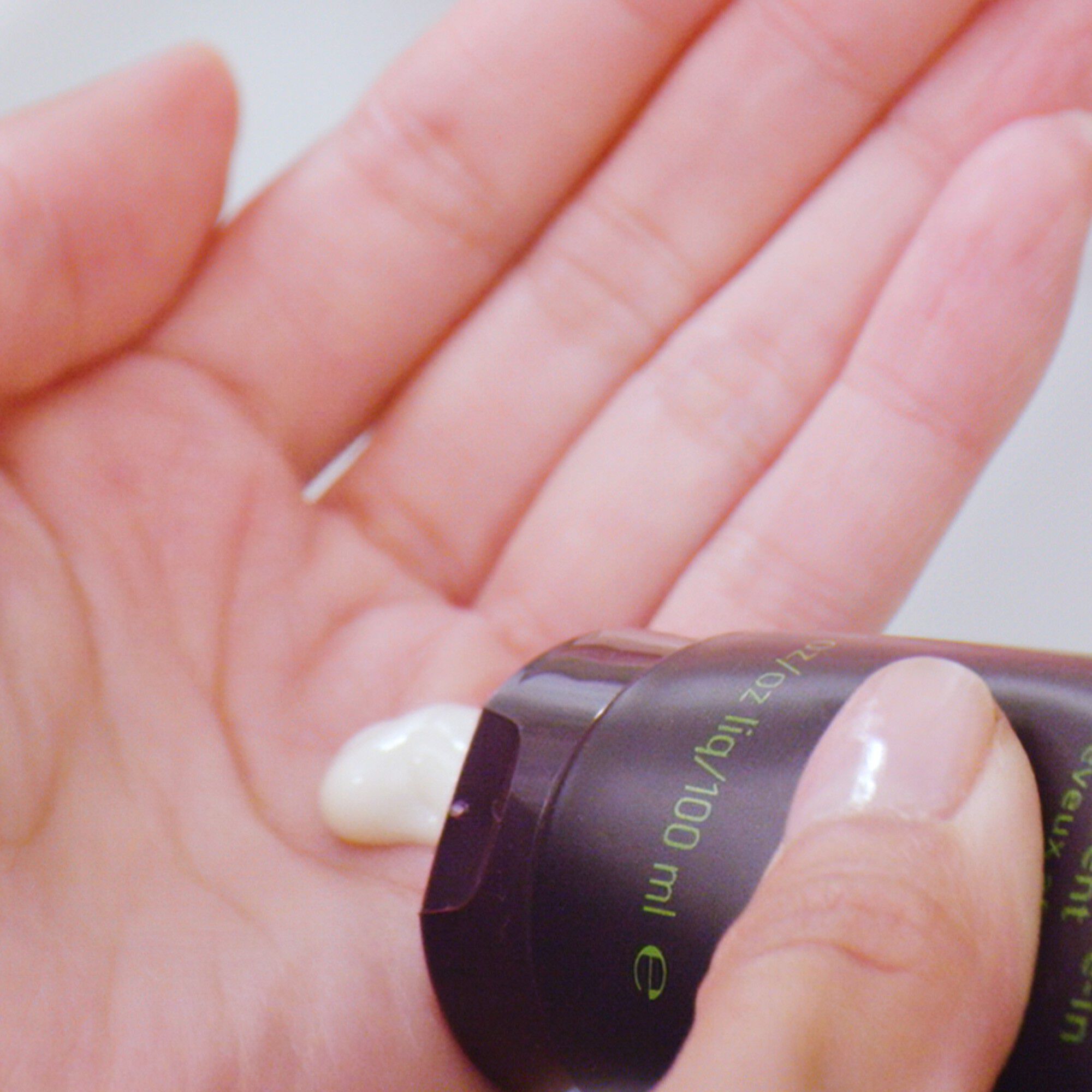 Invati Ultra Advanced Fortifying LeaveIn Treatment 100ml