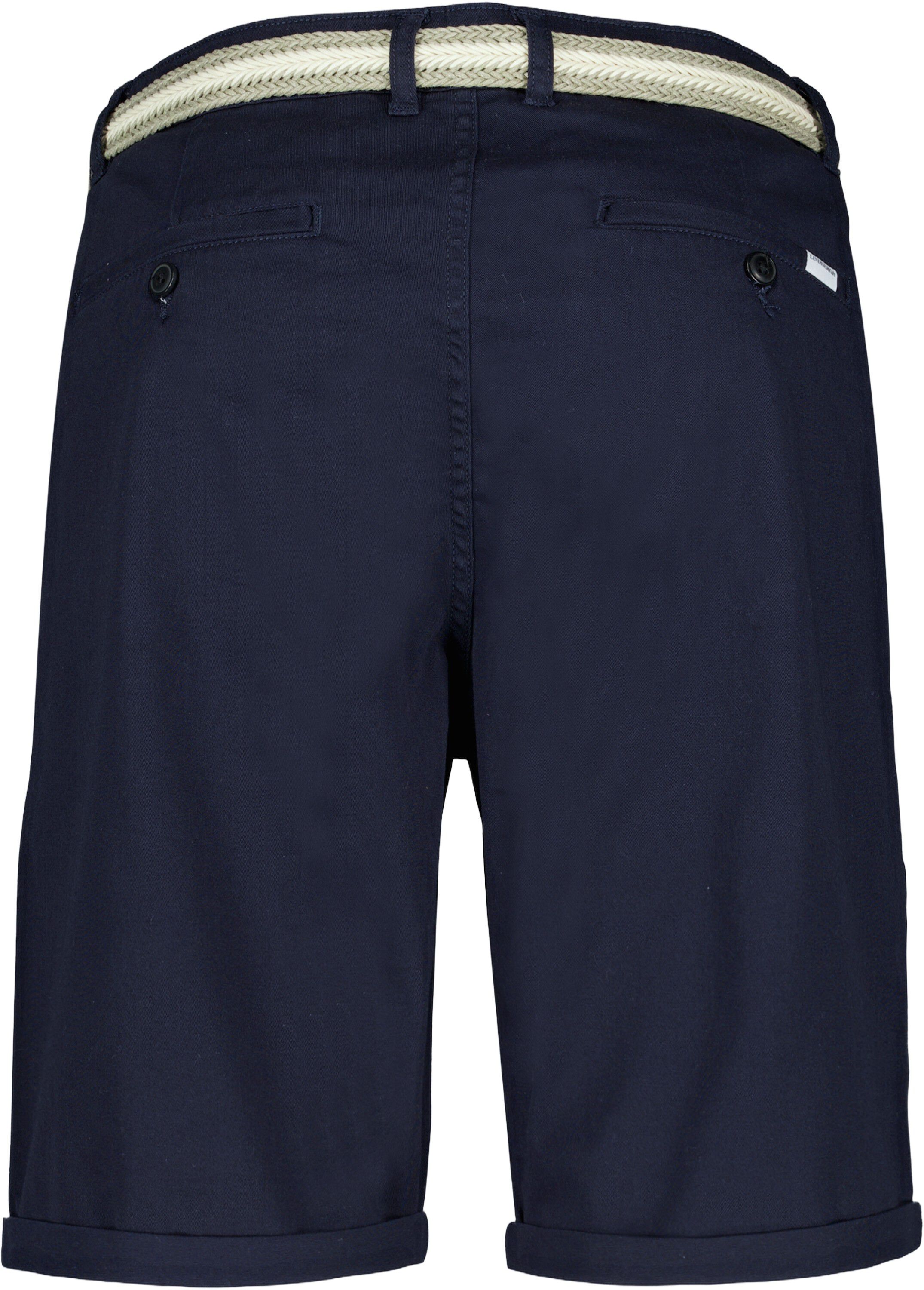 Superflex chino shorts w. belt