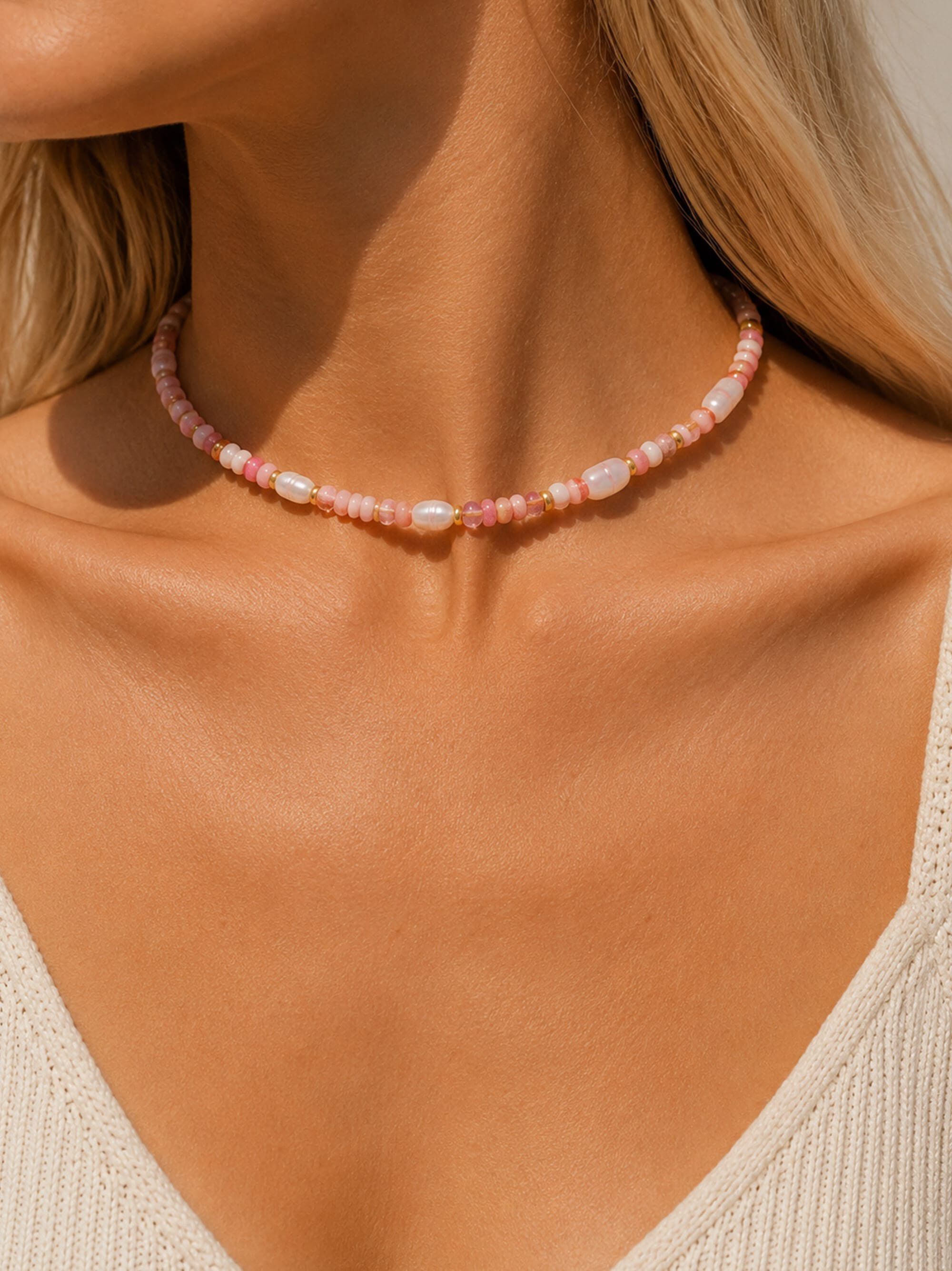 Women's Rose Pearl Choker