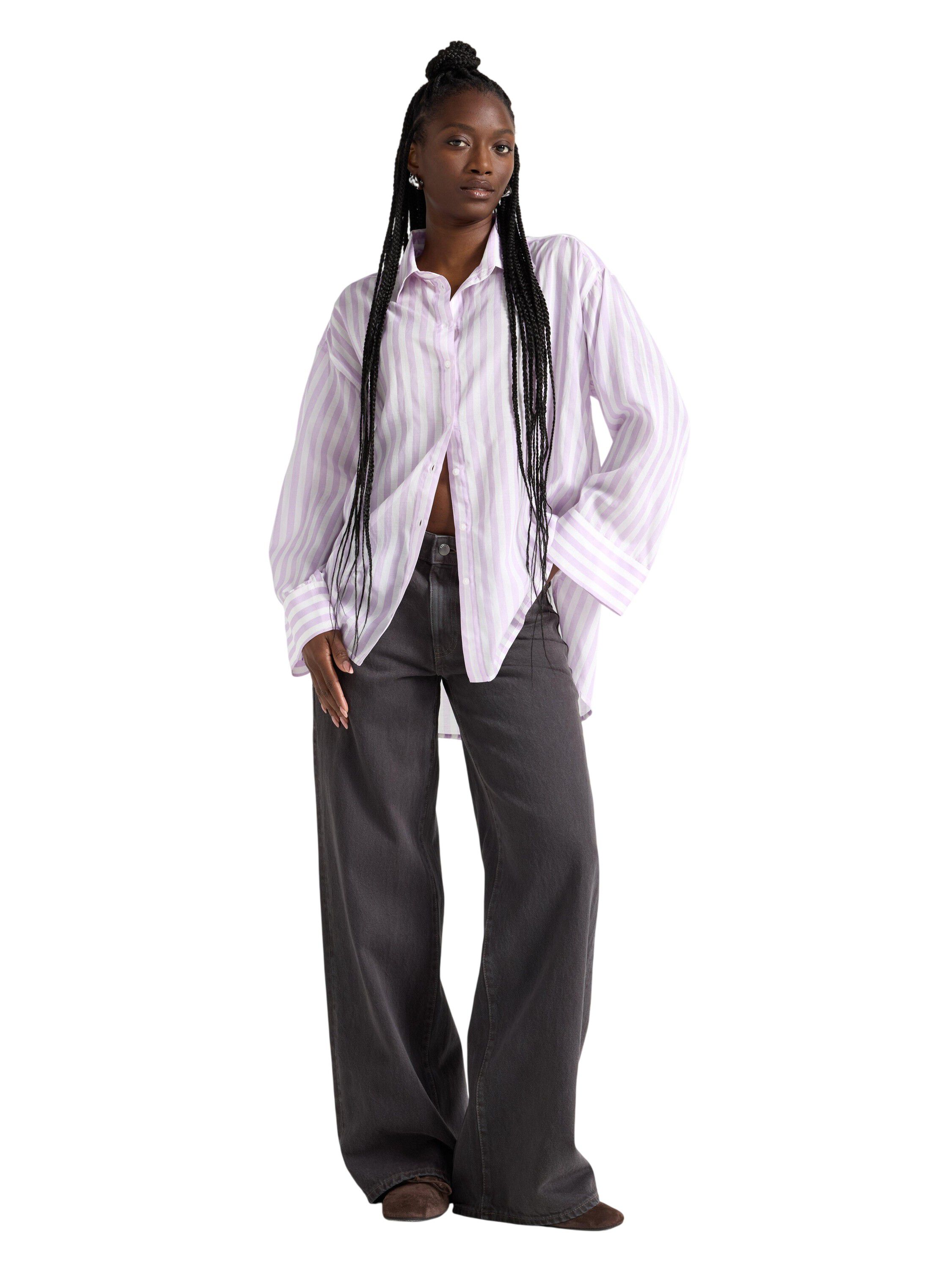 V&aelig;vet skjorte i viskoseblanding med