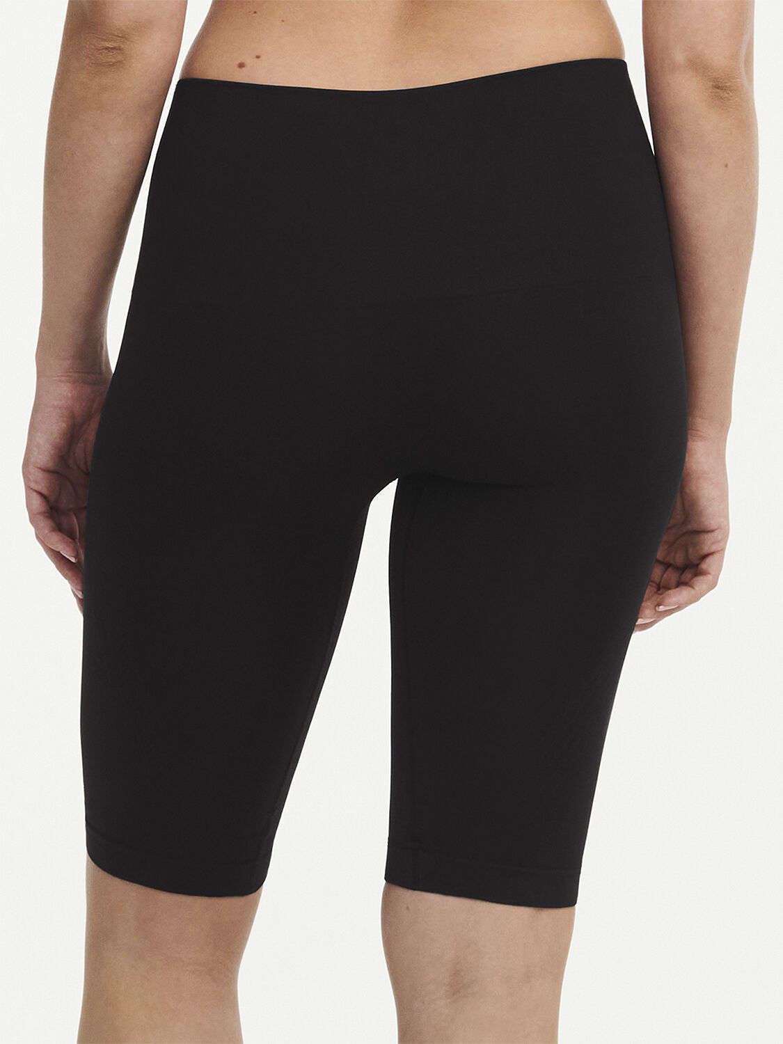 Smooth Comfort Sculpting long shorts