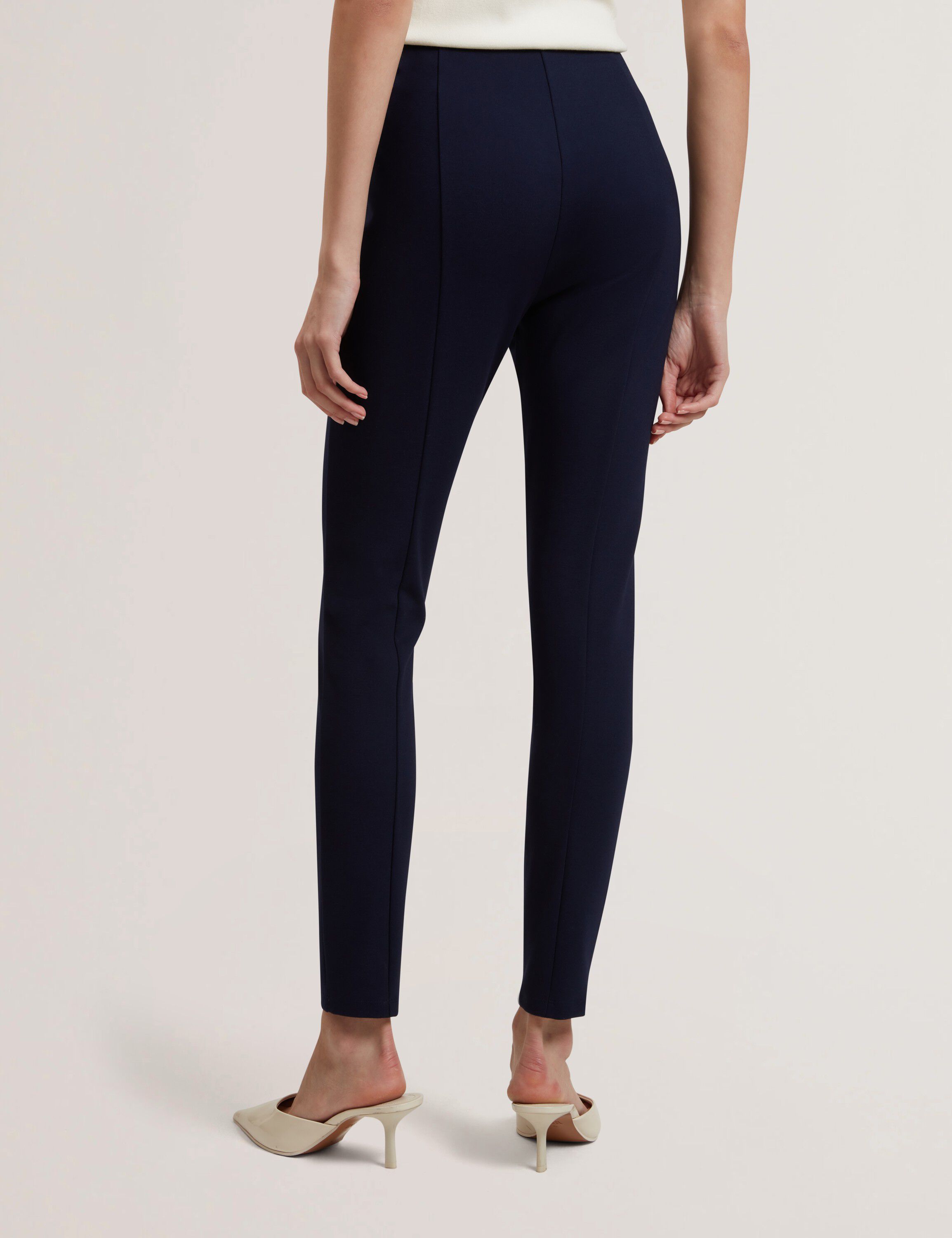 FELINDA Fly Front Stretch Legging