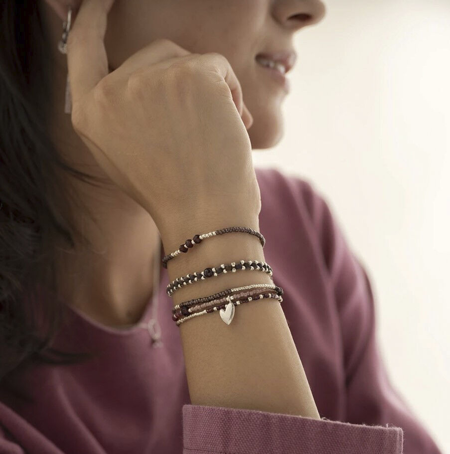 Decent Garnet Bracelet SC