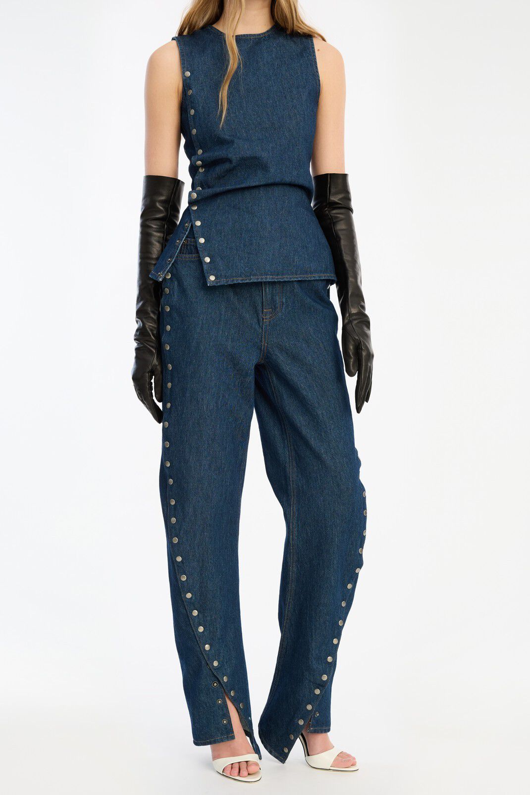 BUTTONED WIDE LEG JEANS