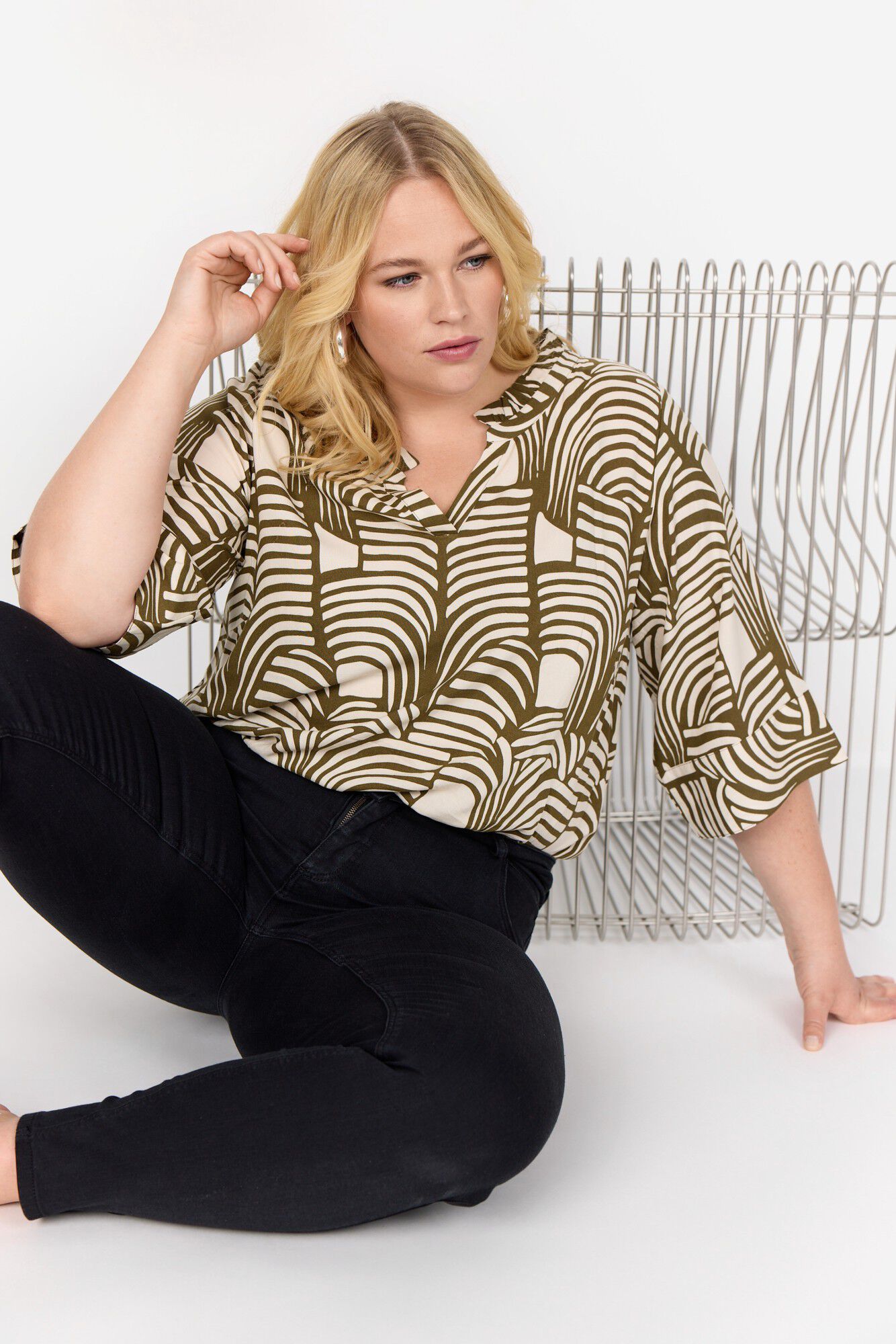 Curvy WA-LOVIS 2 Bluse Oliven