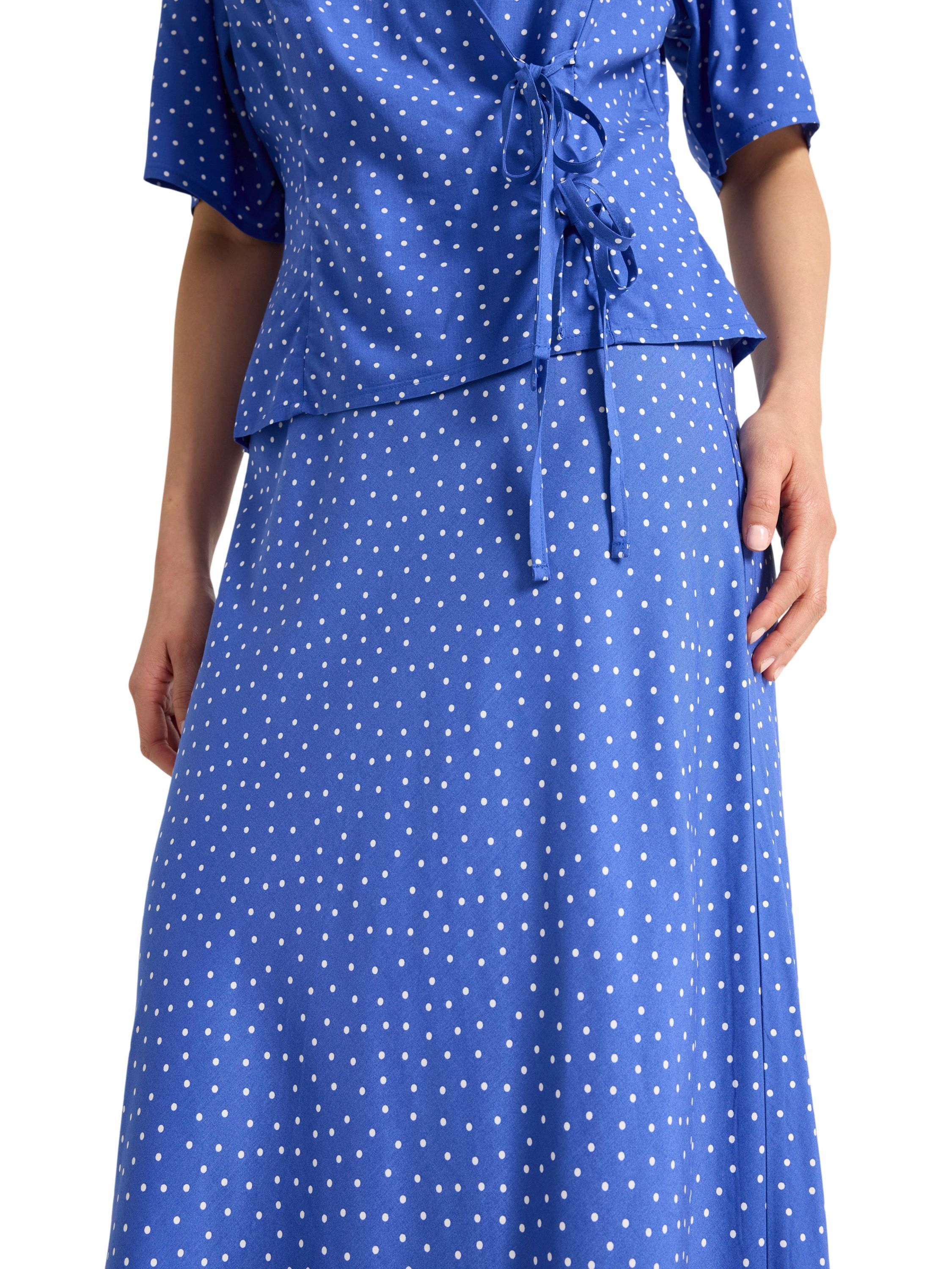 Woven maxi skirt in viscose with a