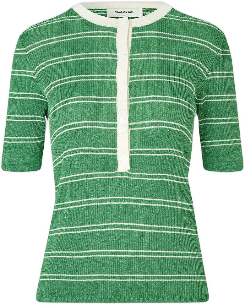 Kortermet strikkegenser