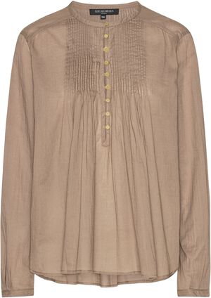 Long Sleeved Shirt