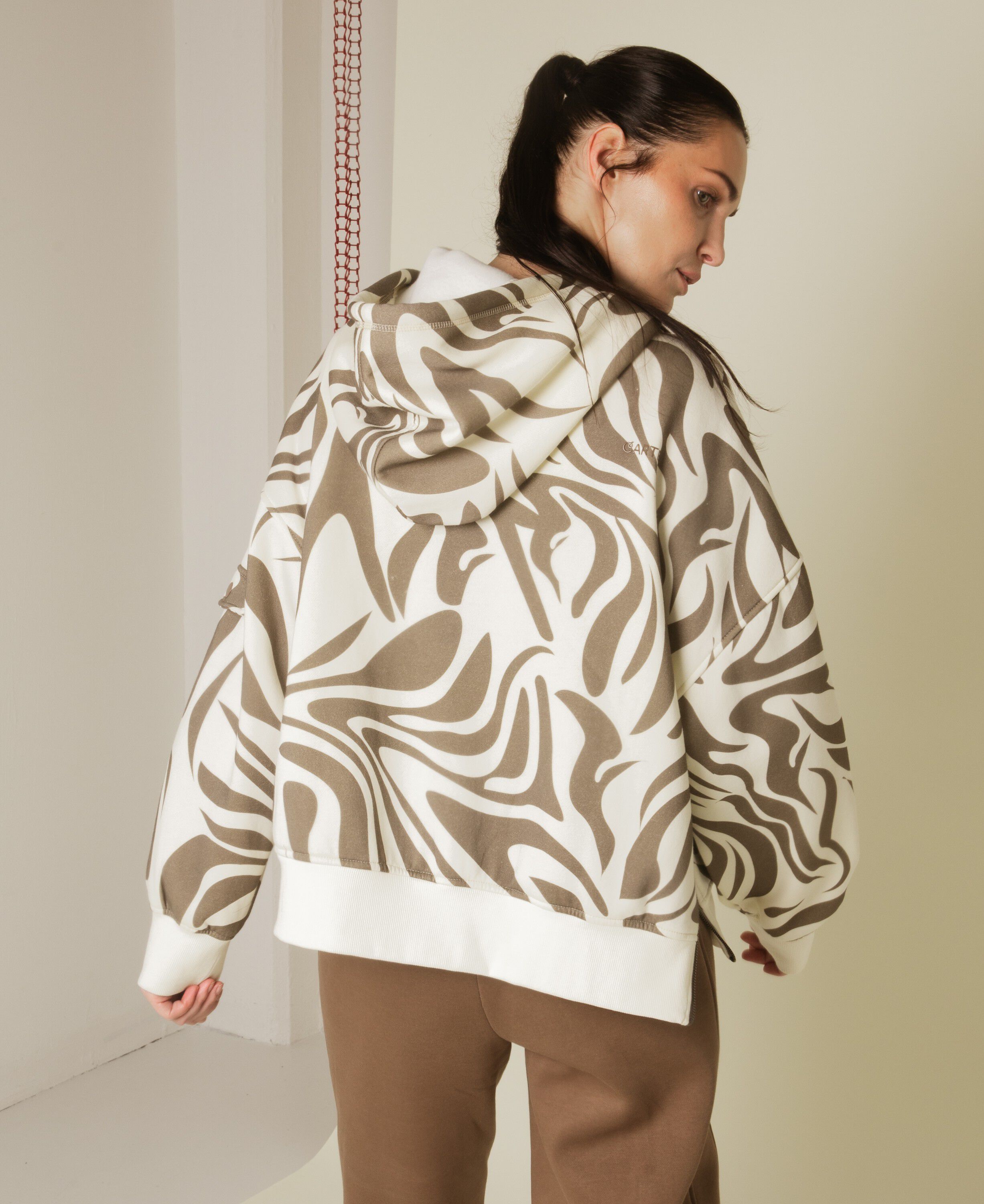 Roam sweatshirt jakke med h&aelig;tte - Zebra print Hazel