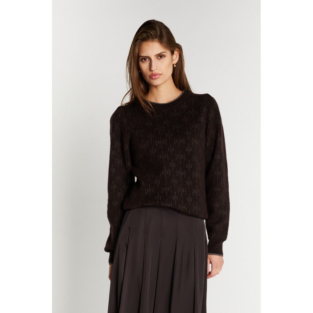 ChalinaBBElesa knit