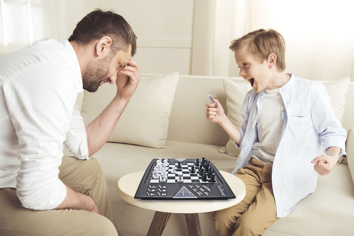 Chess elite electronic chess game
