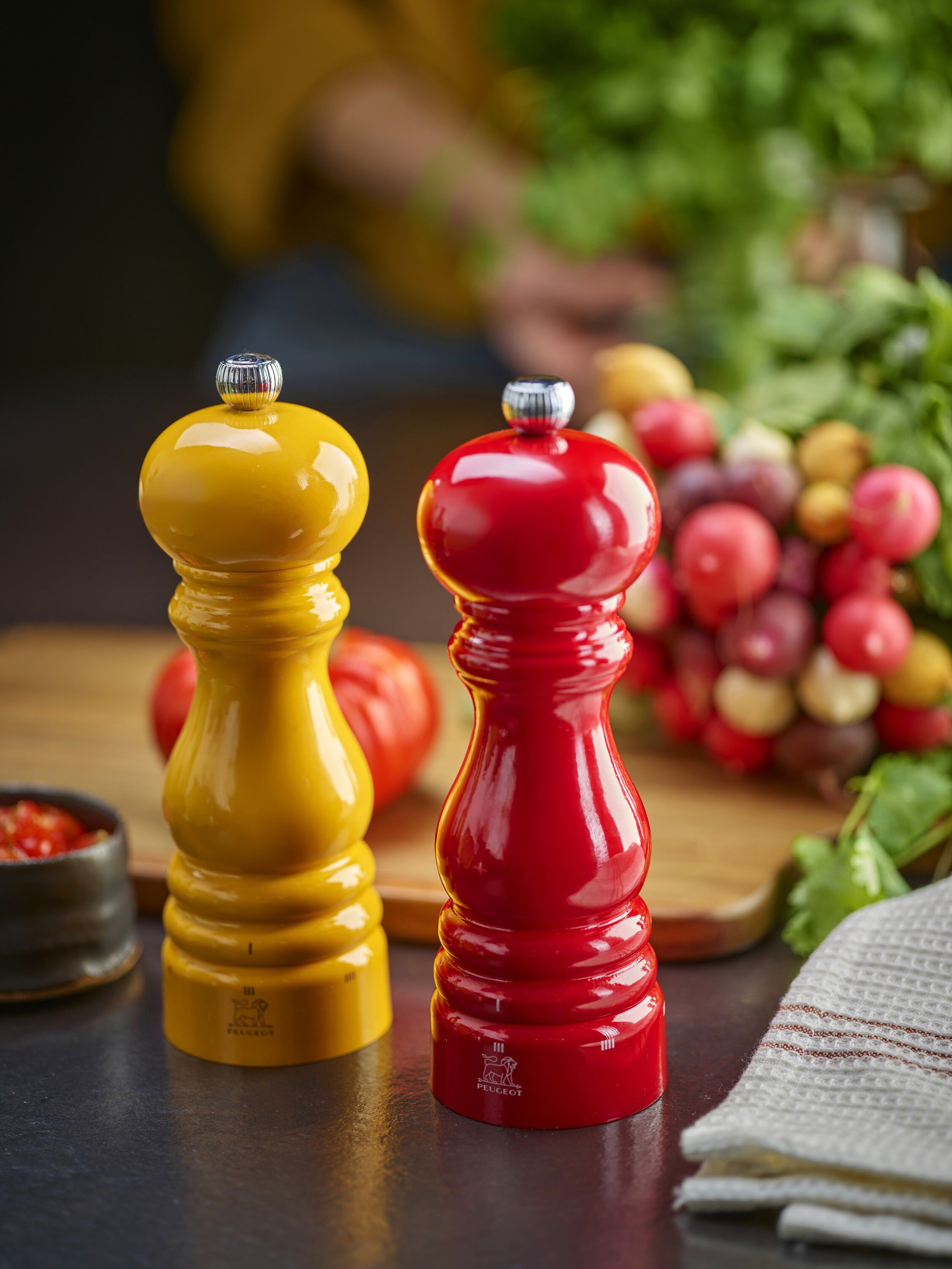 Pepperkvern Parisrama 18 cm Saffron yellow B&oslash;k