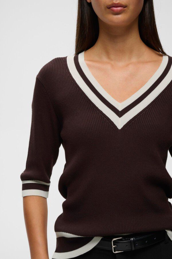 LeenahIW V-Neck Blouse