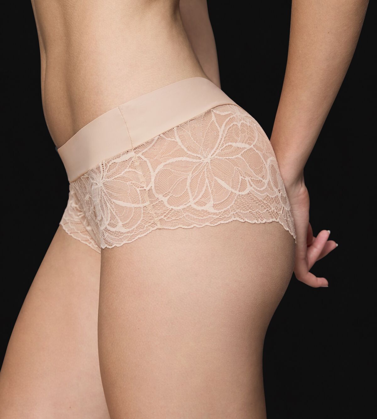 Body Make-Up Illusion Lace Shorty