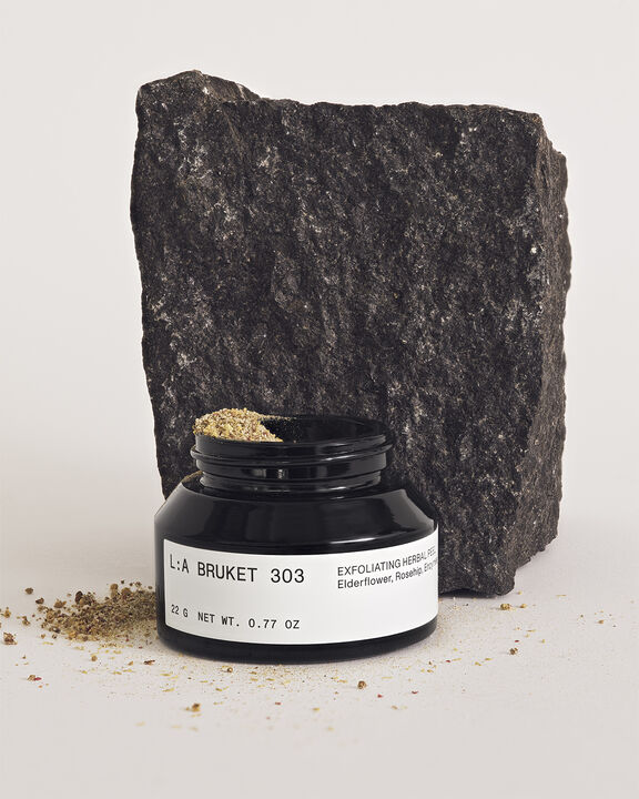 303 Exfoliating Herbal Peel