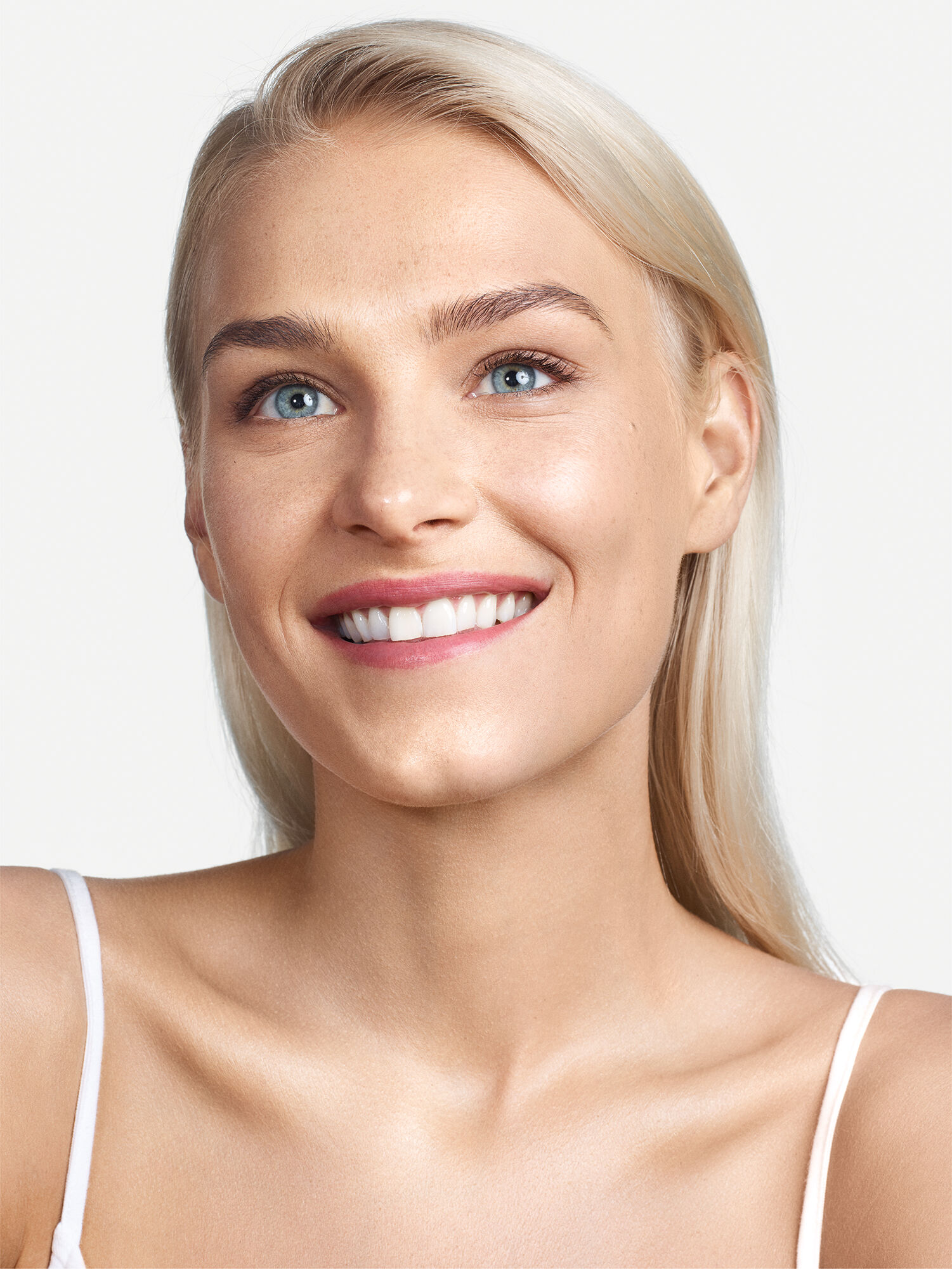 Even Better Glow Light Reflecting Make up SPF 15 Foundation