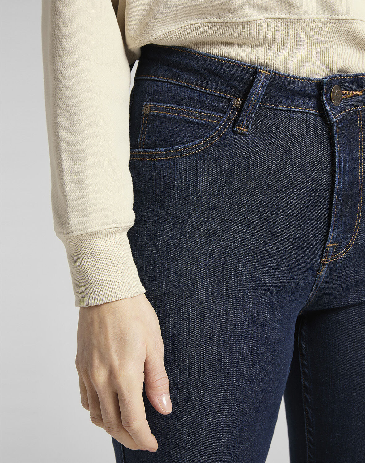 Scarlett High TONAL STONEWASH