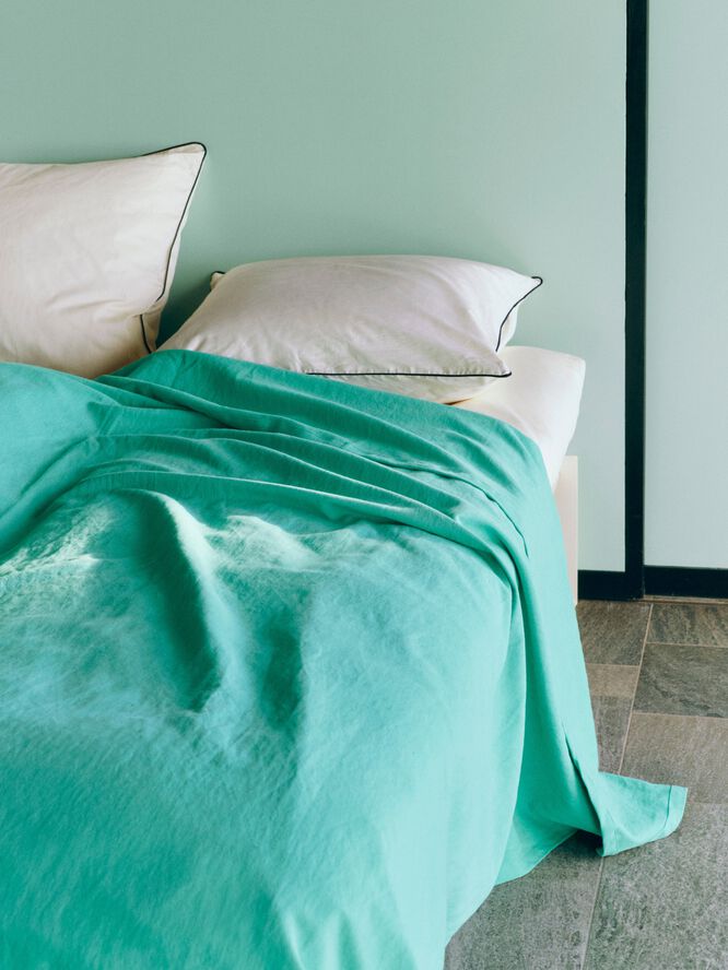 Linen Bedspread-240 x 260-Emerald green