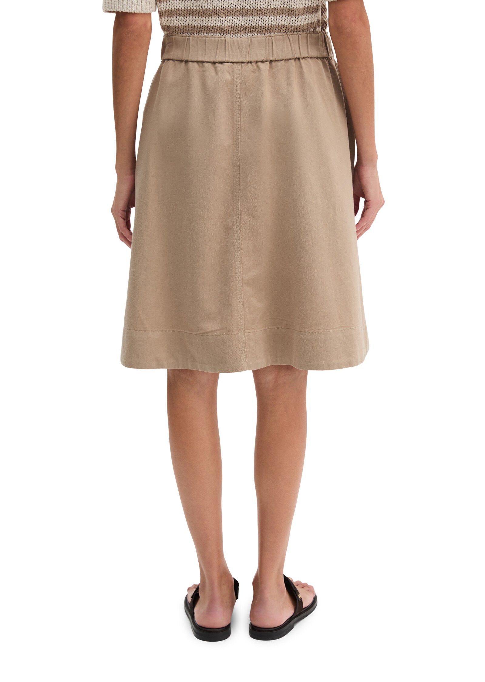 Skirt, A-line, welt pocket, elastic