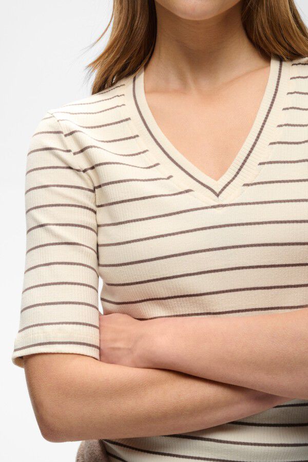 DagnaIW Striped V T-Shirt