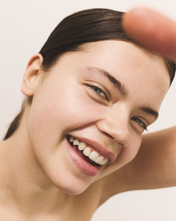 Skin Light - Natural Liquid Concealer