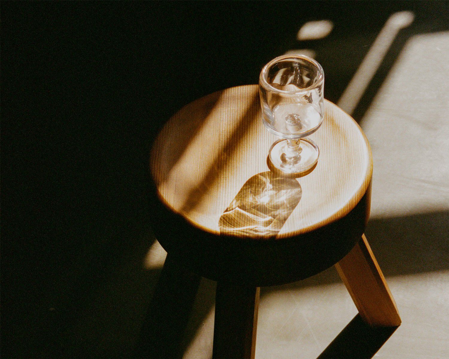 0405 Stem Glass Set of Two | Clear | Medium