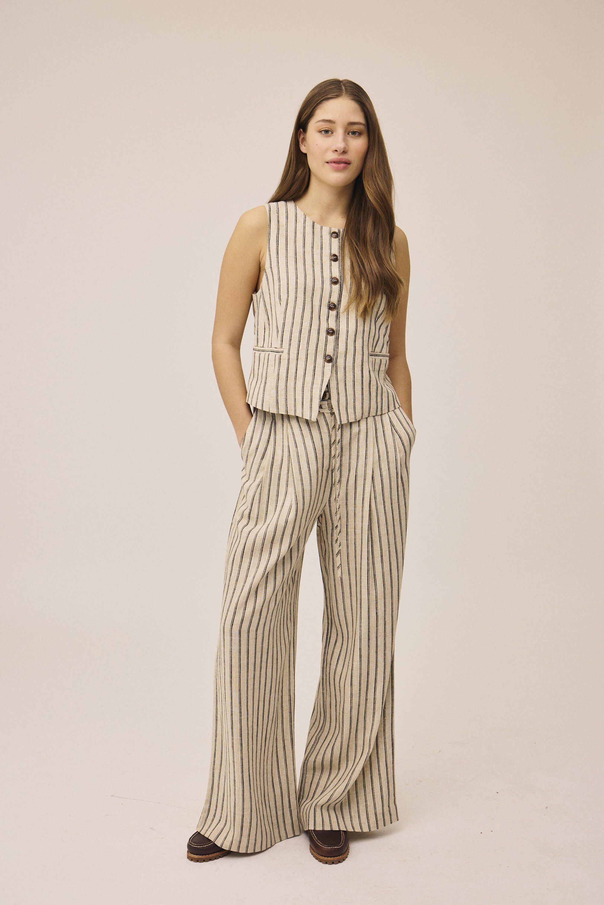 Ingrid 2S - Viscose & linen mix