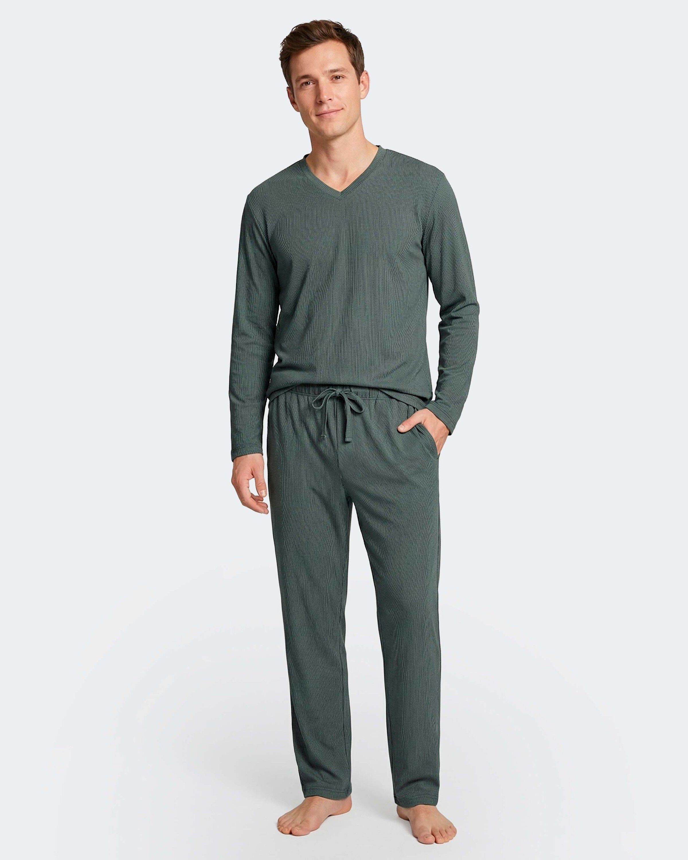 Mens long pyjamas