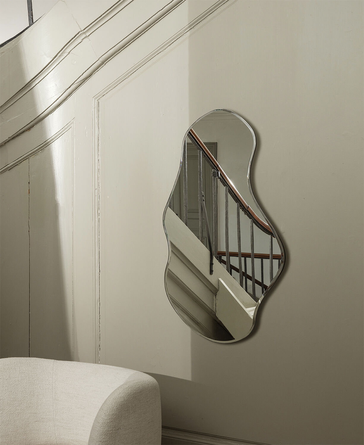 Pond Mirror - XL - Dark Chrome