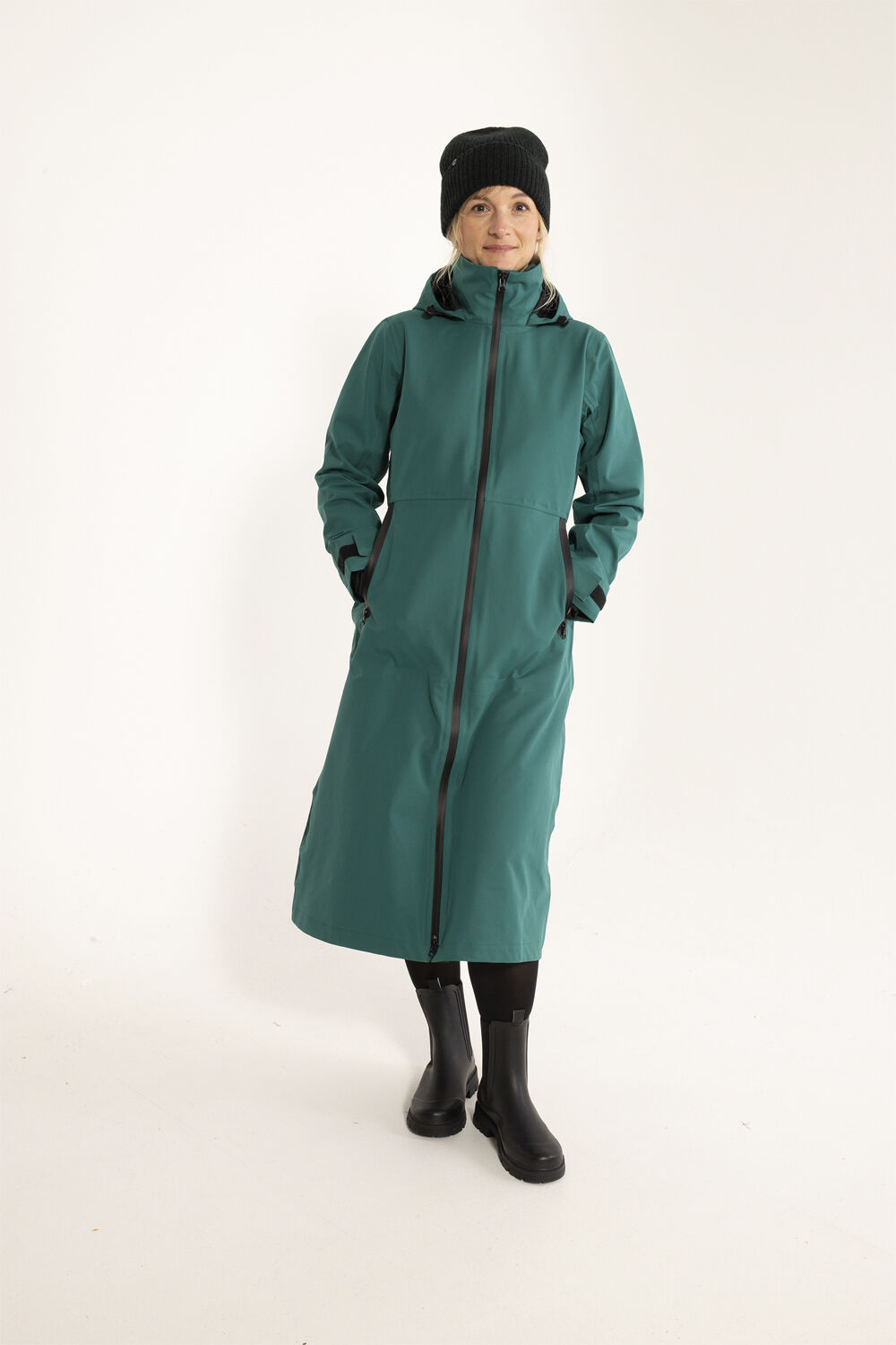 The Danedogwalker Raincoat Dark Army