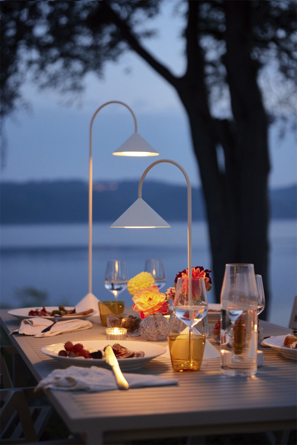 Grasp Portable Table Lamp H47